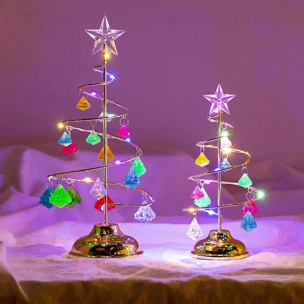 Árvore de Natal LED Efeito Cristal com Acabamento Metalizado - Zinova