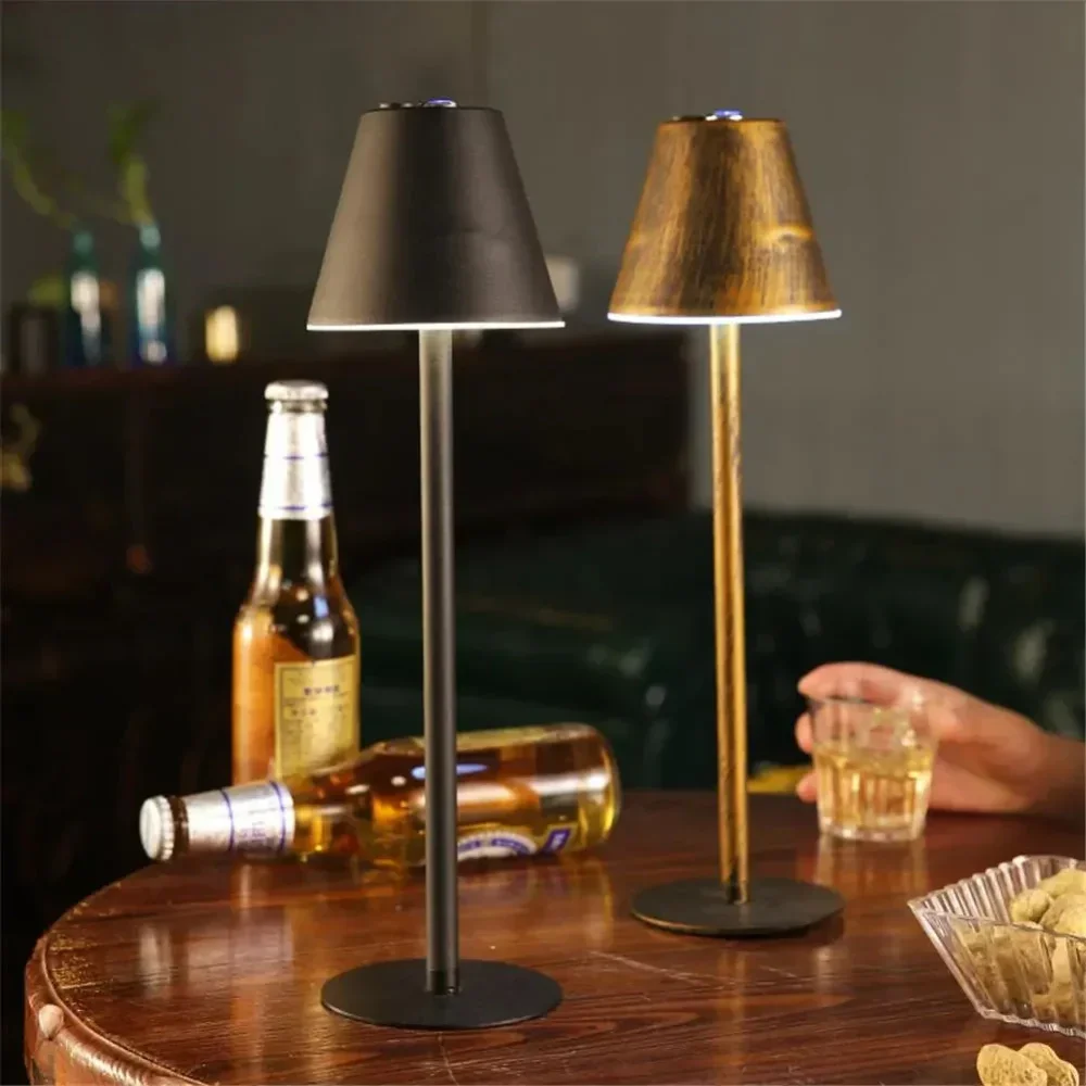 Candeeiro de Mesa Recarregável - Simpla